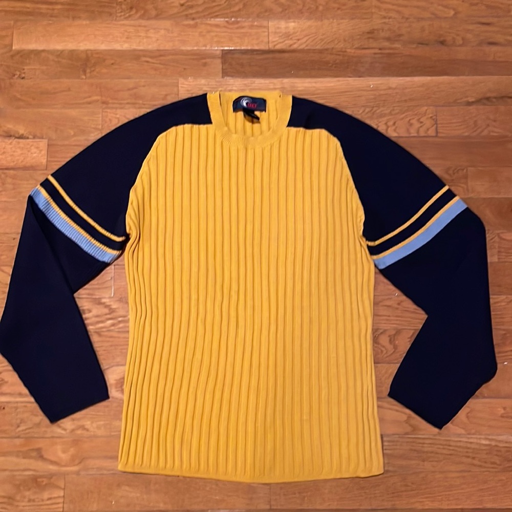 OCI fitted mens thin sweater size large